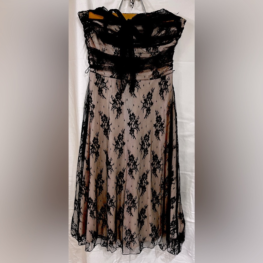🖤💖 XOXO Collection Lace Skirt Size 3 - Small